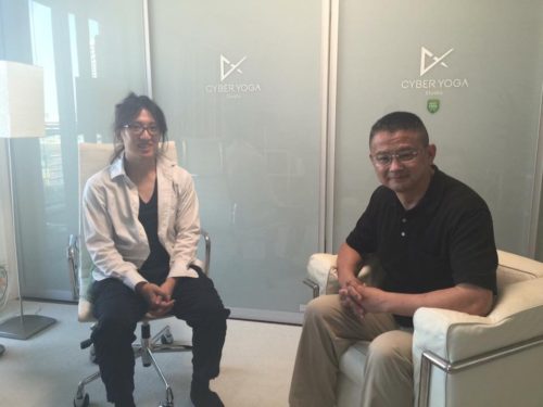 サイバーヨガ研究所 辻良史先生と対談