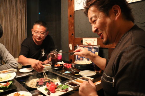宮崎文洋館長、藤原英司会長と